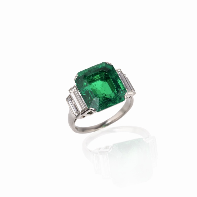 Asta di  Gioielli Antichi, Moderni, Orologi da Polso e Bijoux